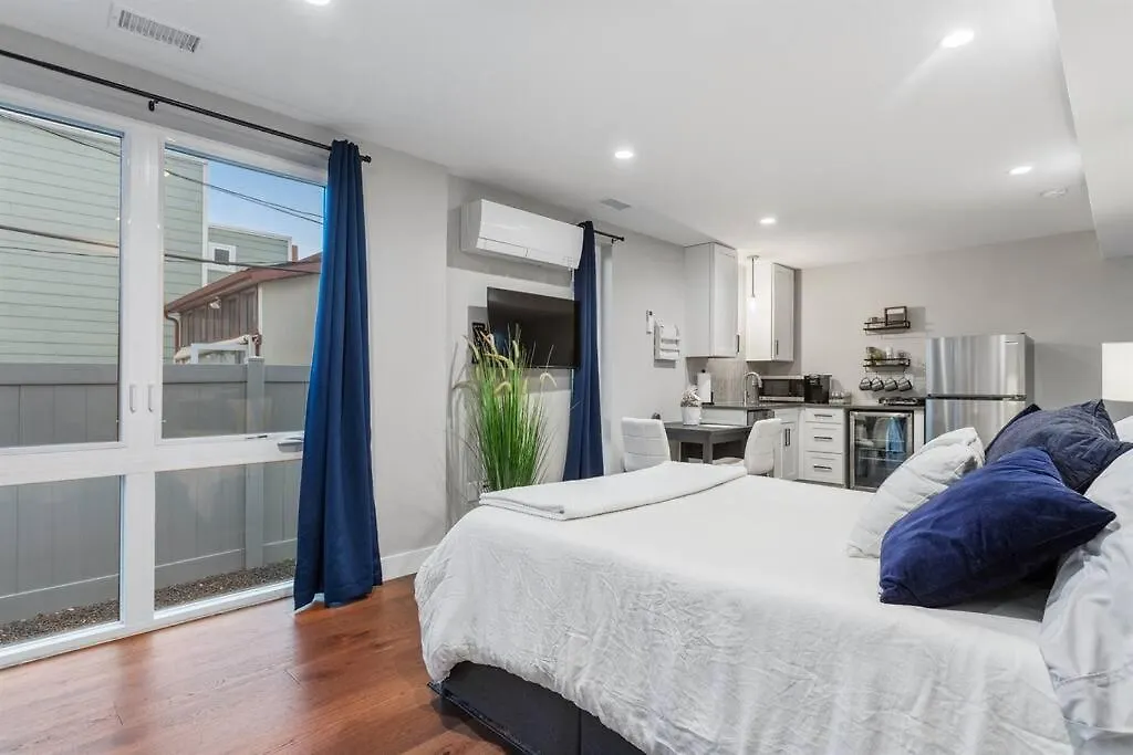 Luxurydenver Studio W Hot Tub 2 Mi To Downtown