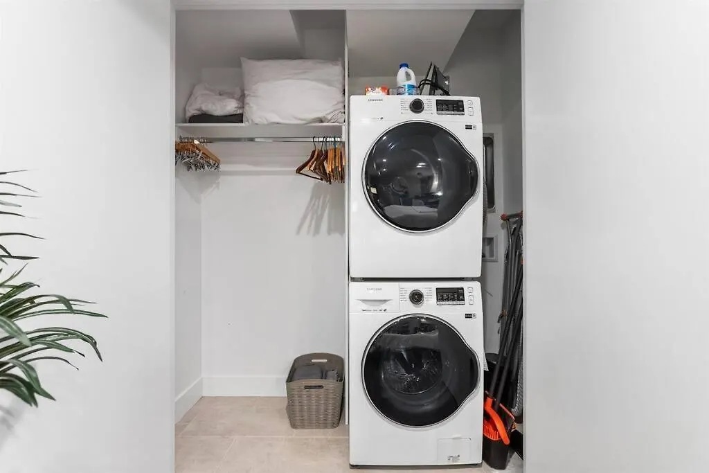 Luxurydenver Studio W Hot Tub 2 Mi To Downtown 0*, Denver